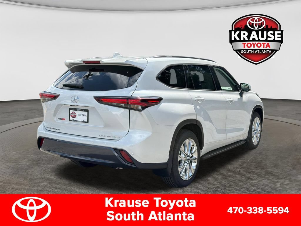 New 2026 Toyota Highlander AWD image 8