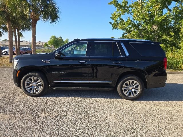 Used 2025 GMC Yukon Denali AWD/4WD image 2