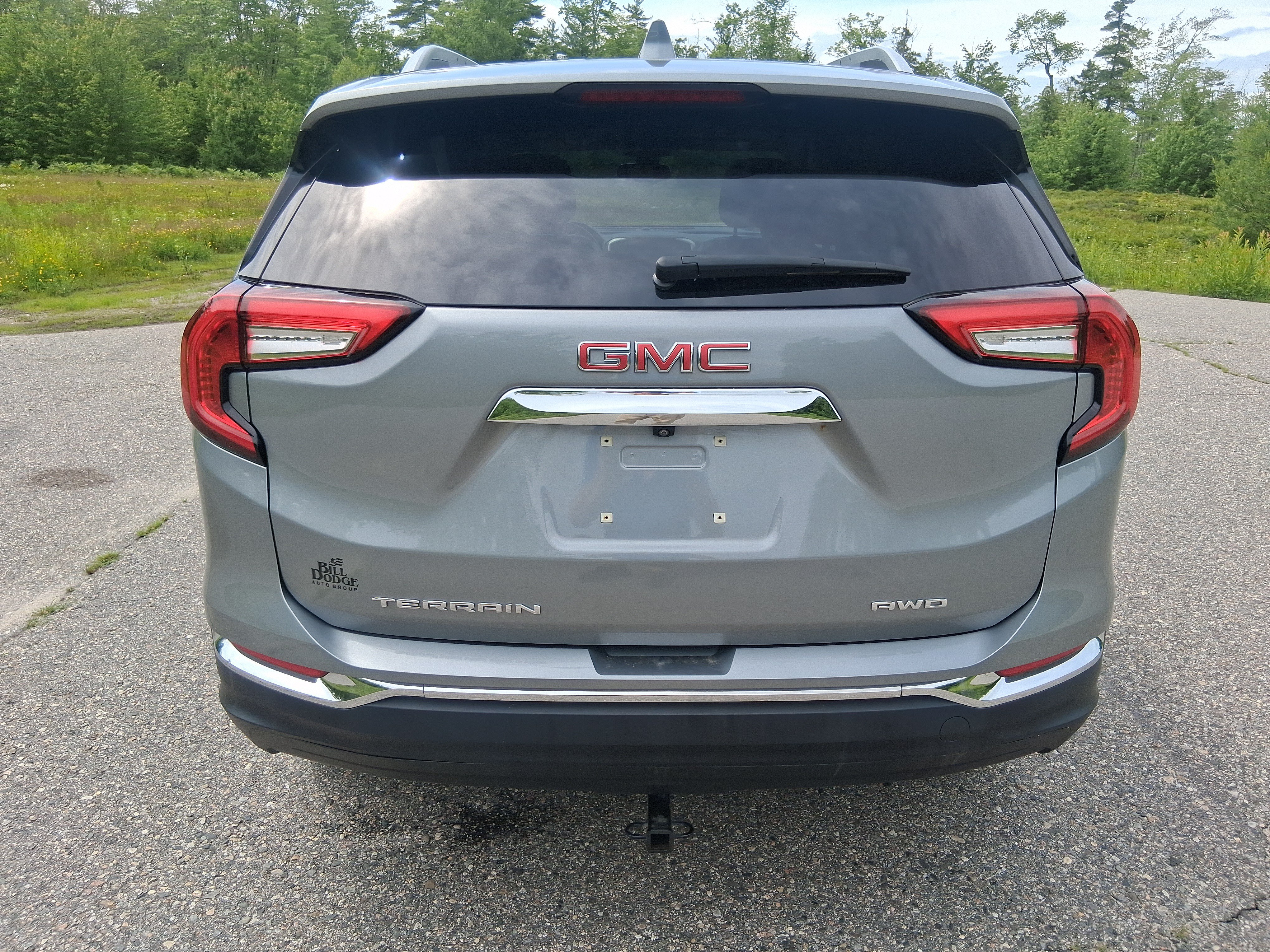 Used 2024 GMC Terrain SLT w/ Infotainment Package II AWD/4WD image 6