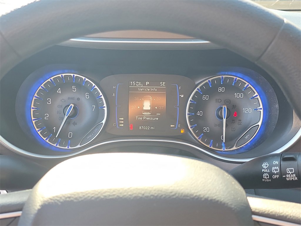 Used 2018 Chrysler Pacifica Touring Plus image 28