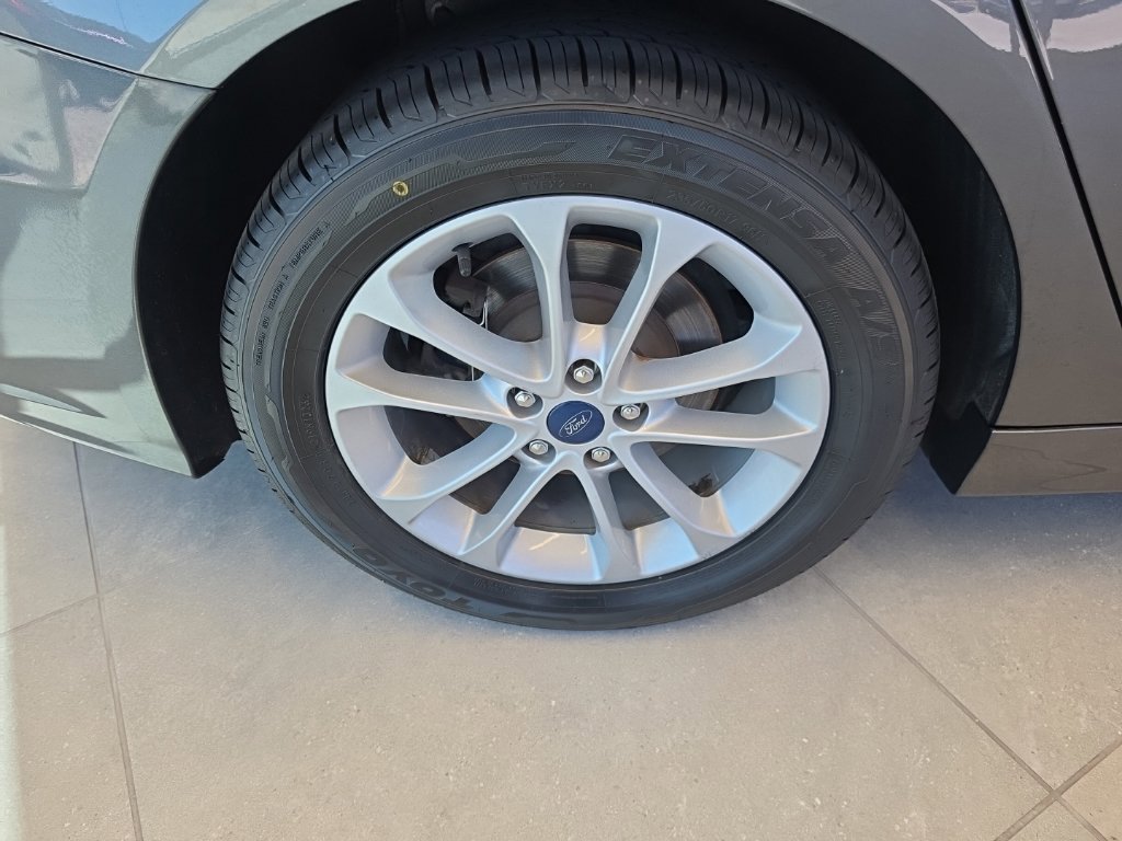 Used 2020 Ford Fusion SE FWD image 56