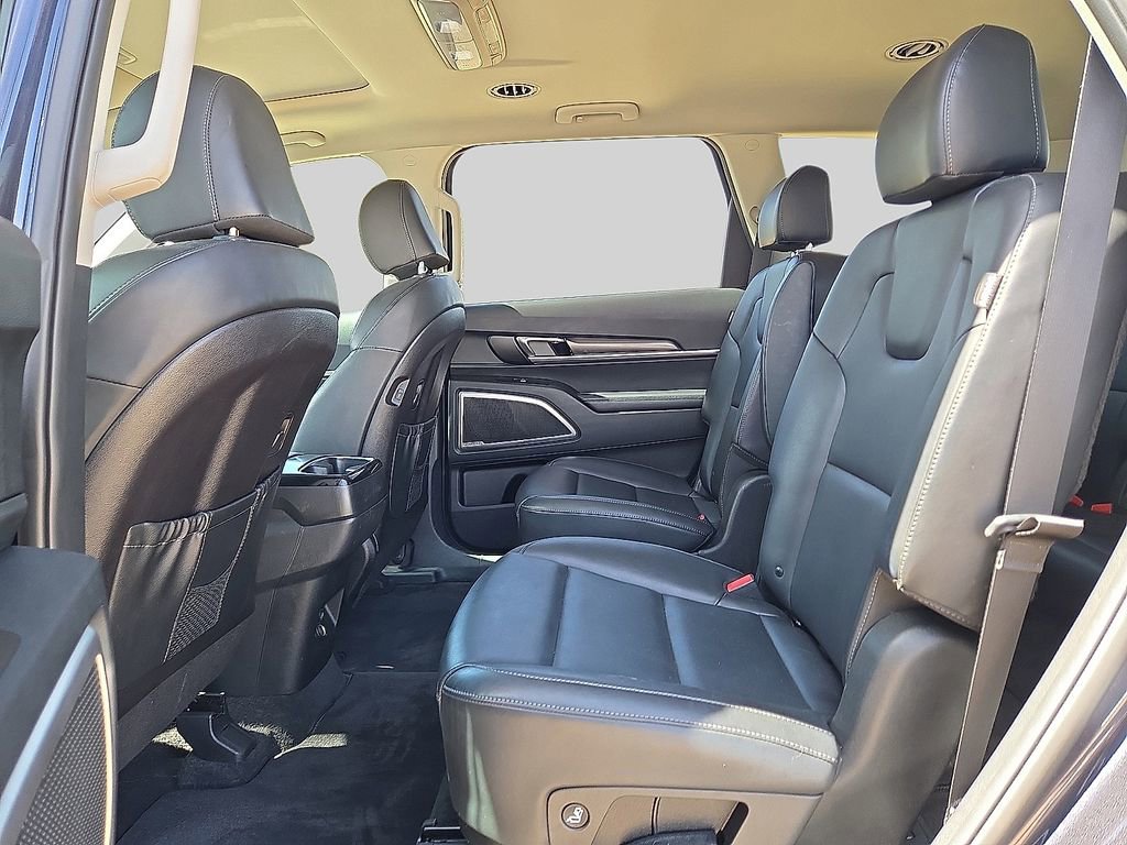 Used 2025 Kia Telluride S AWD/4WD image 15