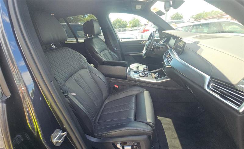 Used 2020 BMW X5 M50i w/ Executive Package AWD/4WD image 9