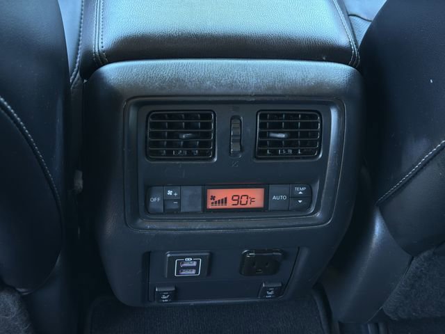 Used 2018 Nissan Pathfinder Platinum AWD/4WD image 19