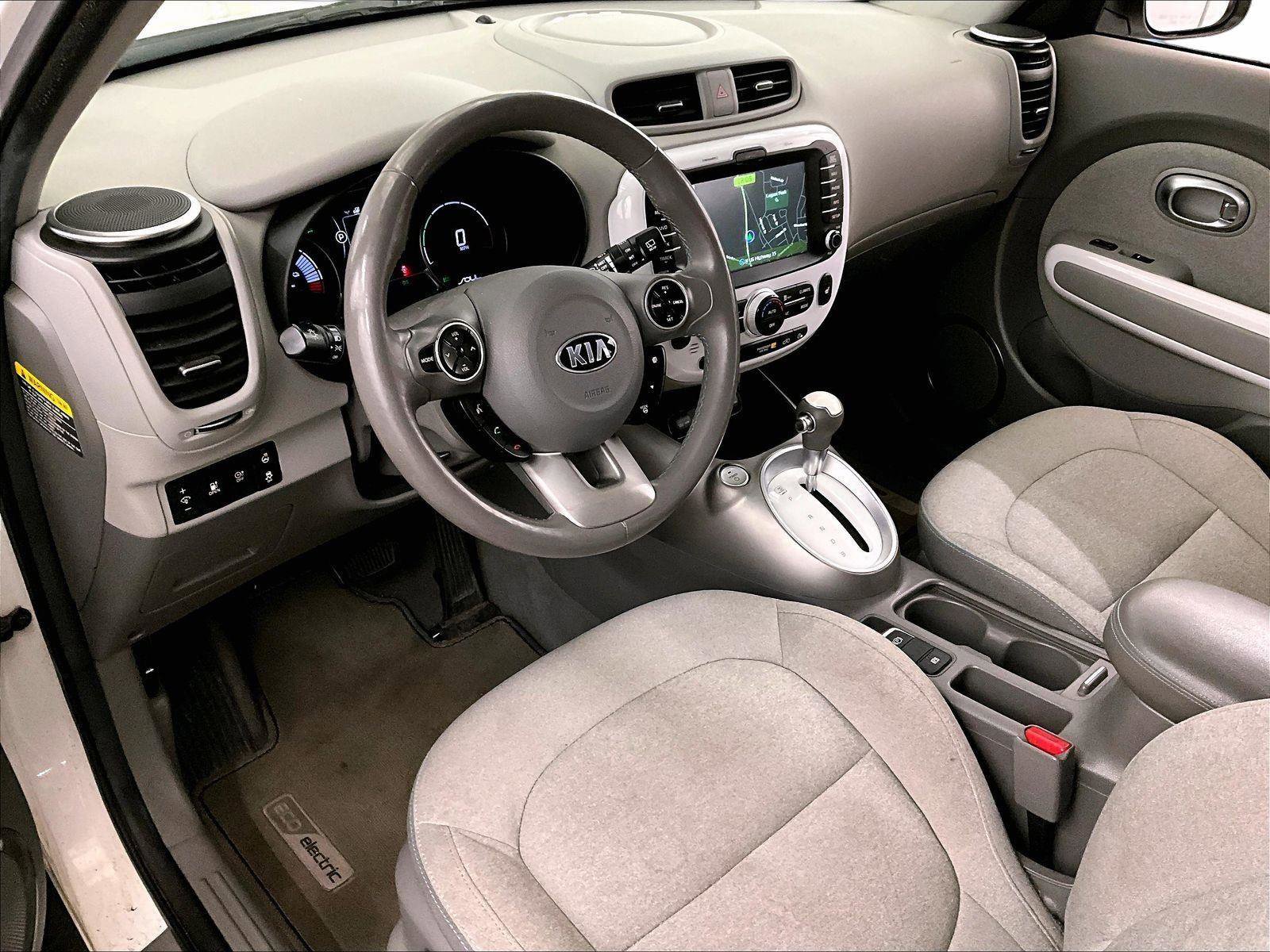 Used 2016 Kia Soul EV FWD image 13