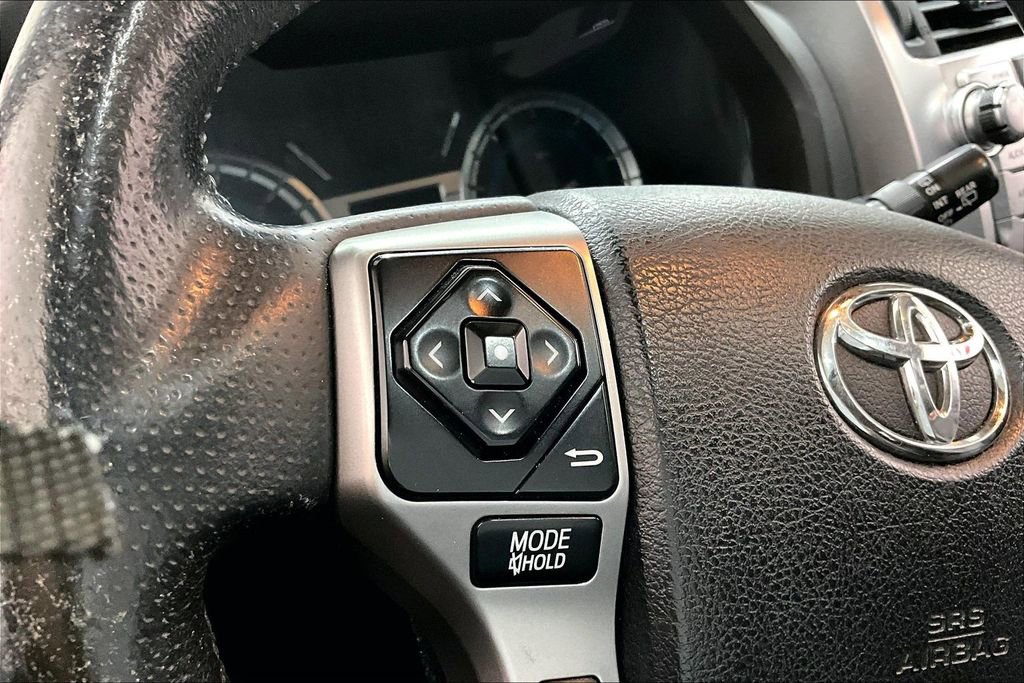 Used 2015 Toyota 4Runner Limited AWD/4WD image 17