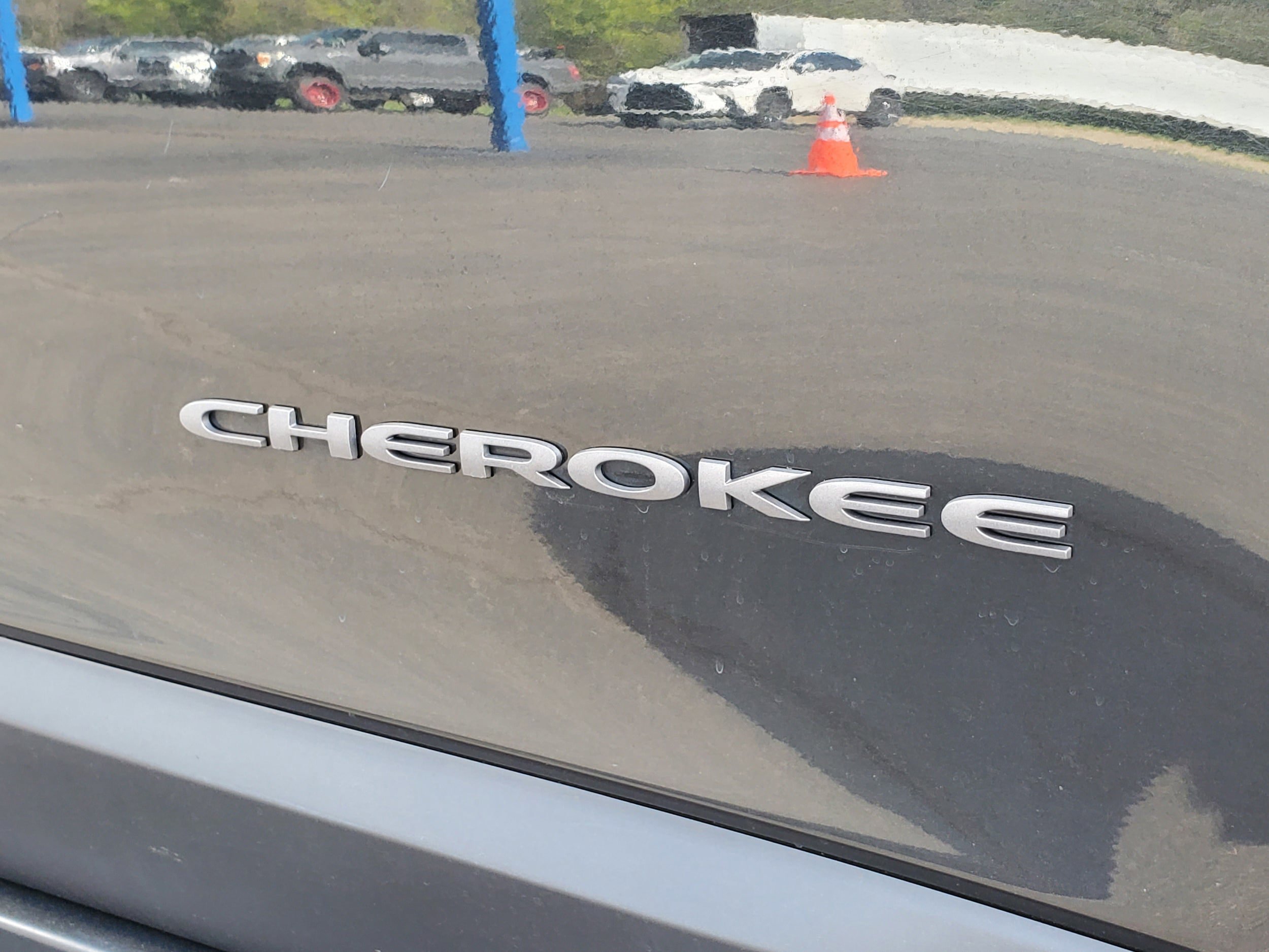 Used 2014 Jeep Cherokee Trailhawk AWD/4WD image 7