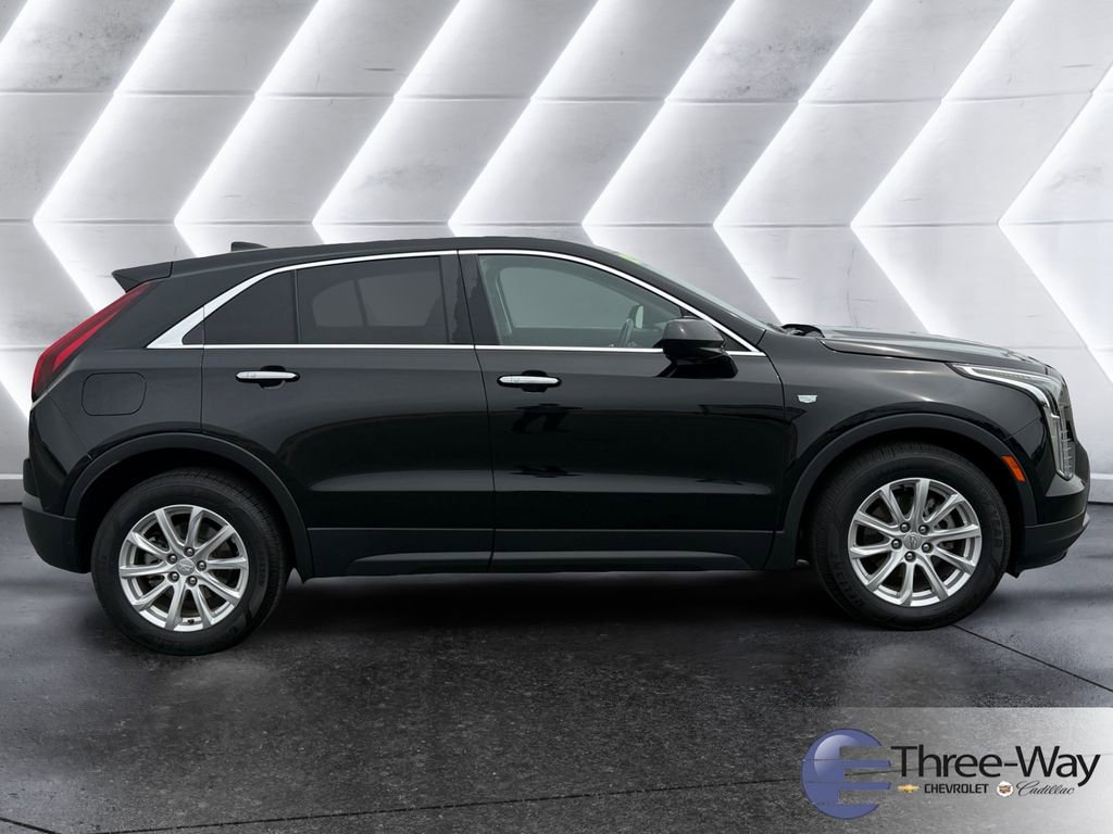 Used 2021 Cadillac XT4 Luxury image 6