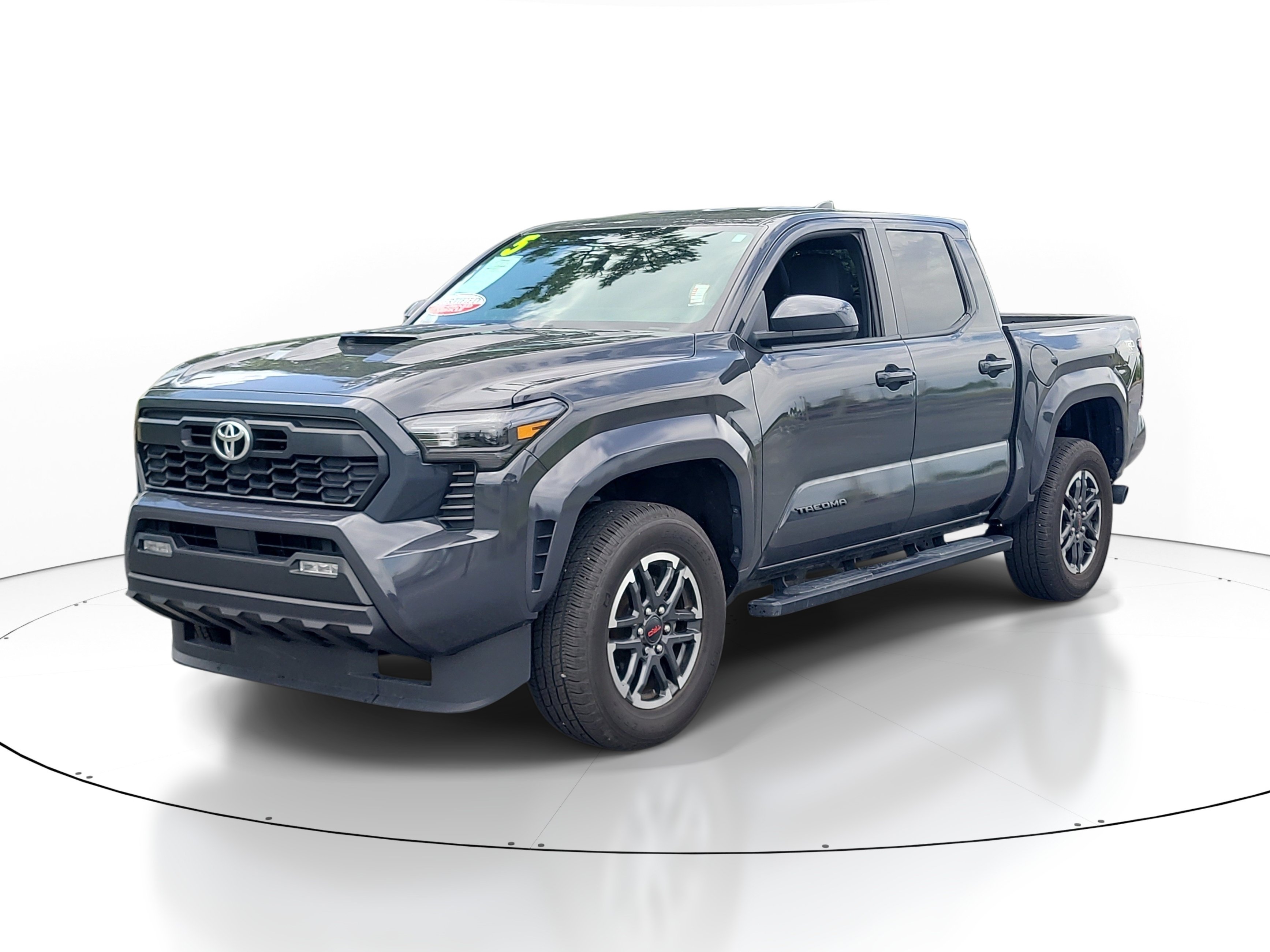 Certified 2025 Toyota Tacoma TRD Sport RWD image 3