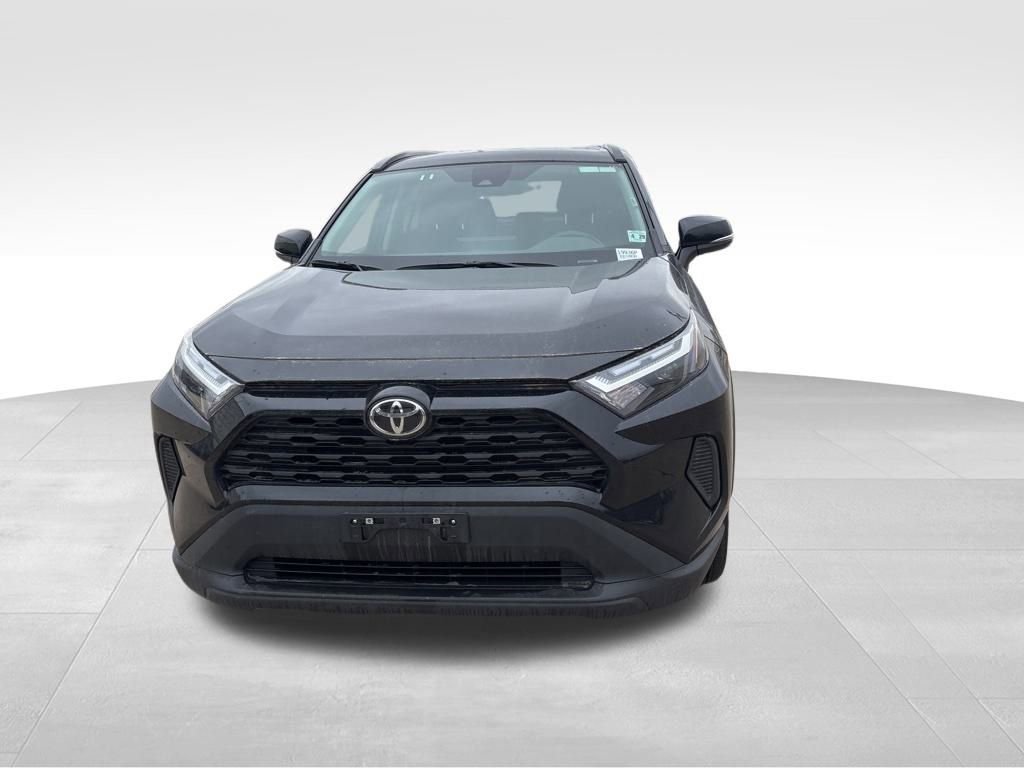 Used 2025 Toyota RAV4 XLE image 9