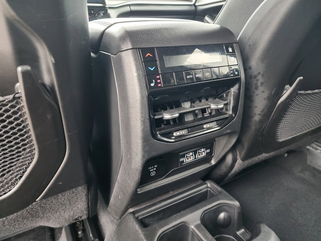 Used 2023 Jeep Grand Cherokee L Limited image 14