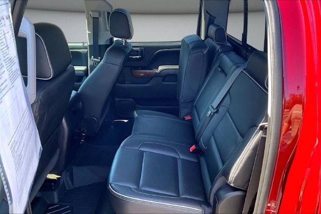 Used 2018 Chevrolet Silverado 1500 High Country AWD/4WD image 22