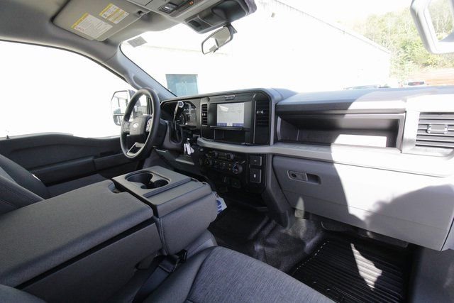 New 2026 Ford F250 XL image 33