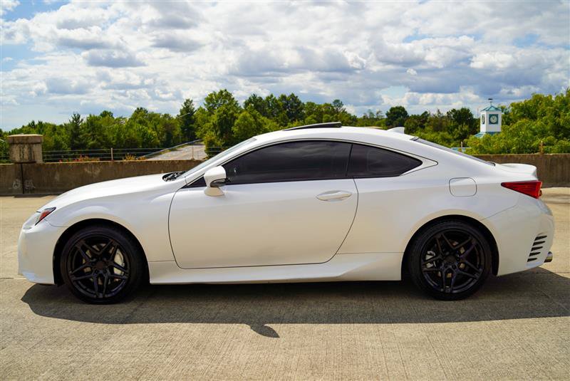 Used 2017 Lexus RC 200t w/ Accessory Package 2 RWD image 3