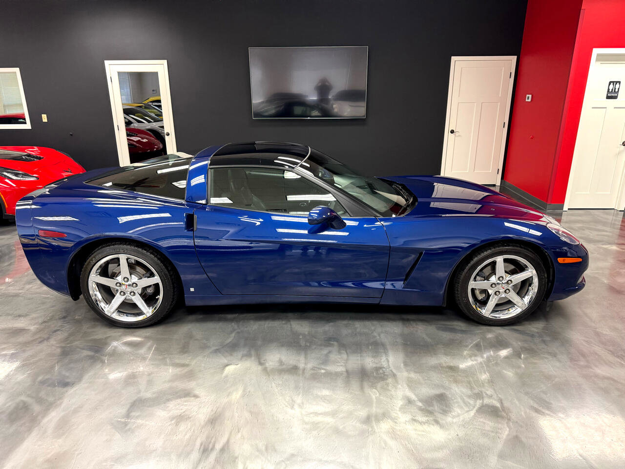 Used 2007 Chevrolet Corvette Coupe image 9