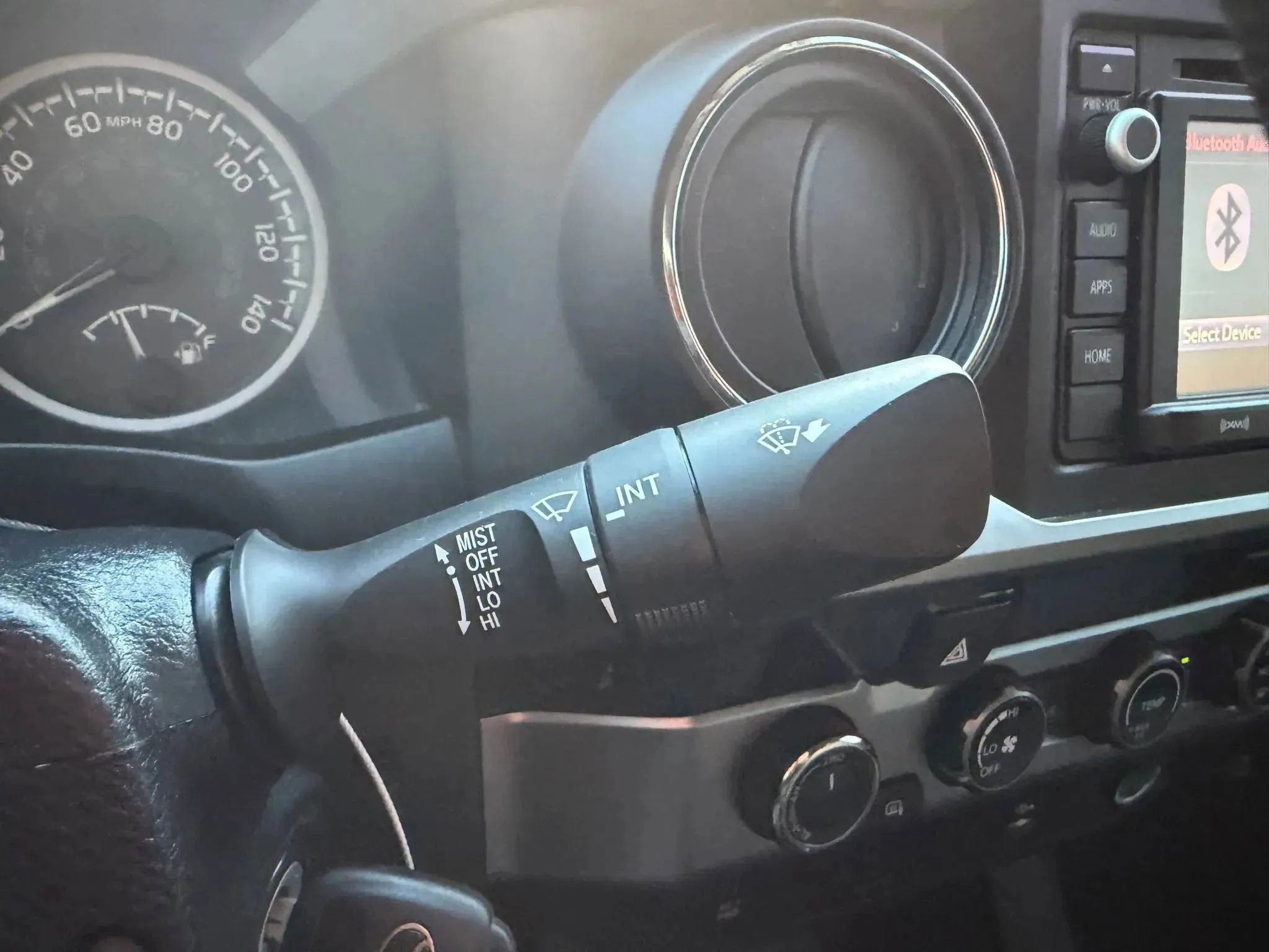 Used 2017 Toyota Tacoma SR5 w/ Tow Package image 23