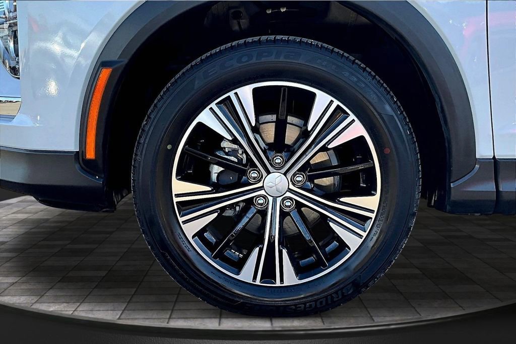 Used 2022 Mitsubishi Eclipse Cross SE image 9