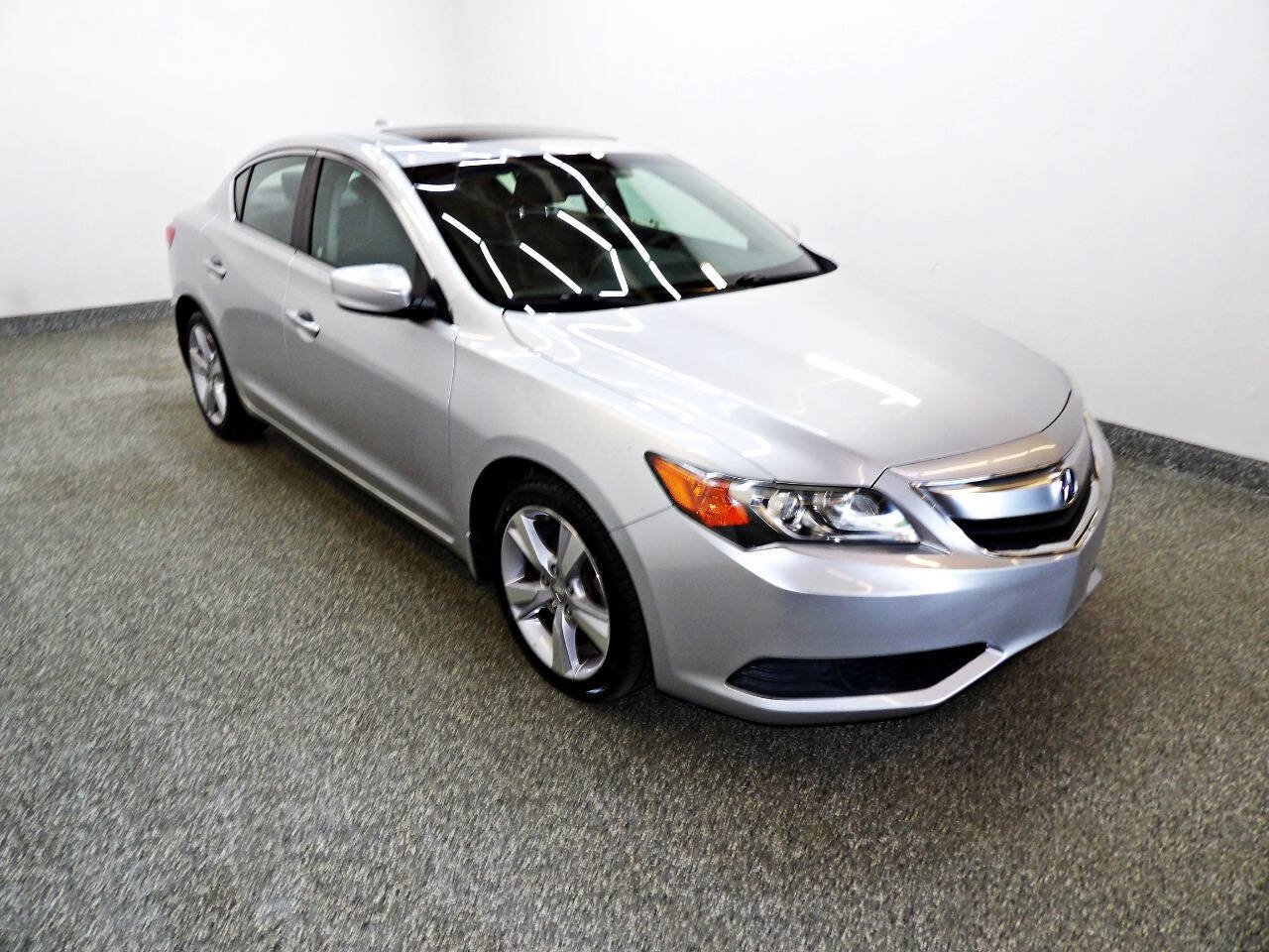 Used 2015 Acura ILX FWD image 3