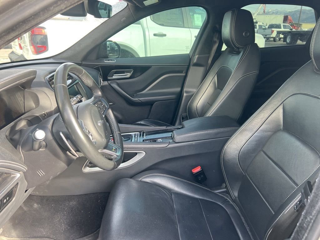 Used 2020 Jaguar F-PACE S image 23
