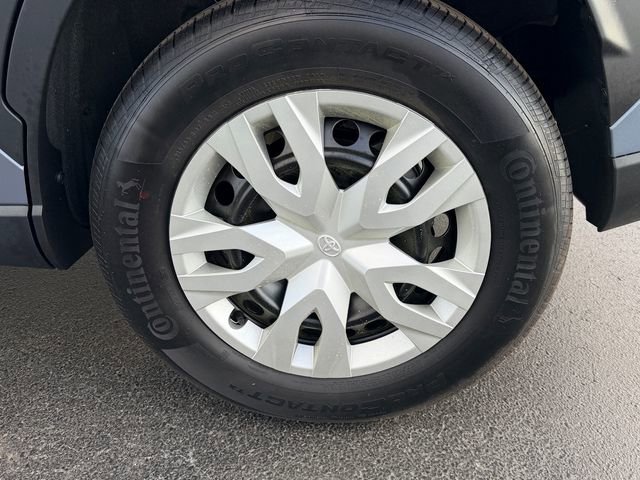 Used 2026 Toyota Corolla Cross L image 13