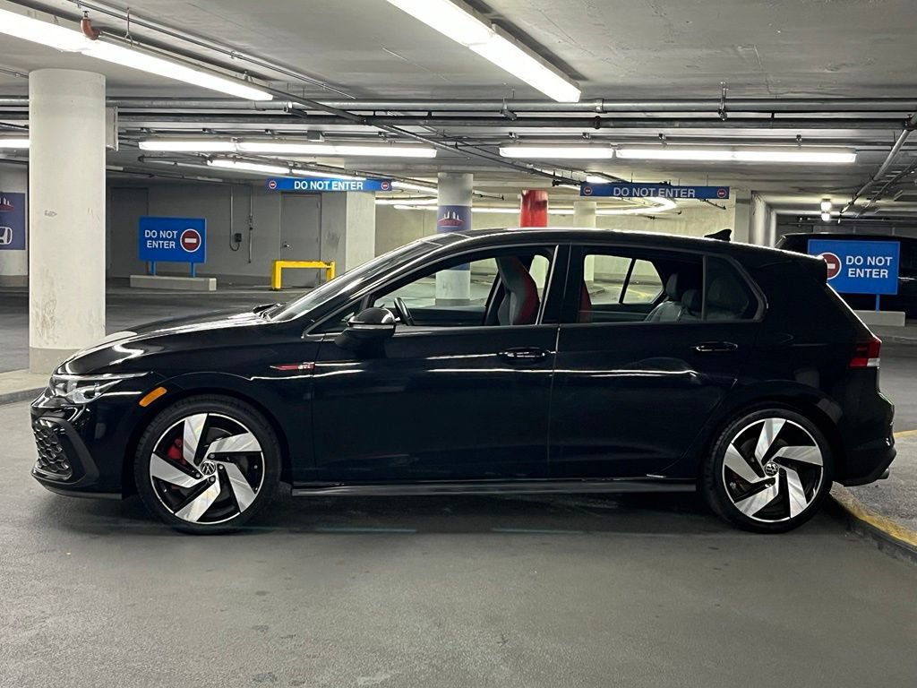 Used 2023 Volkswagen GTI SE FWD image 33