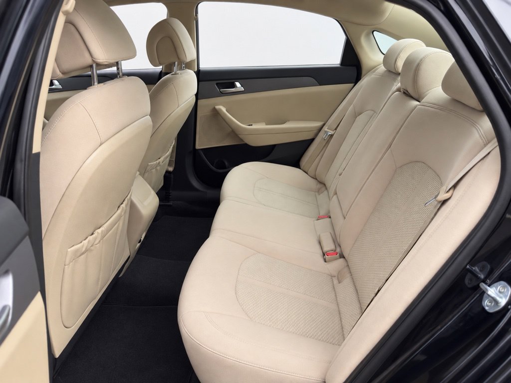 Used 2017 Hyundai Sonata SE FWD image 11