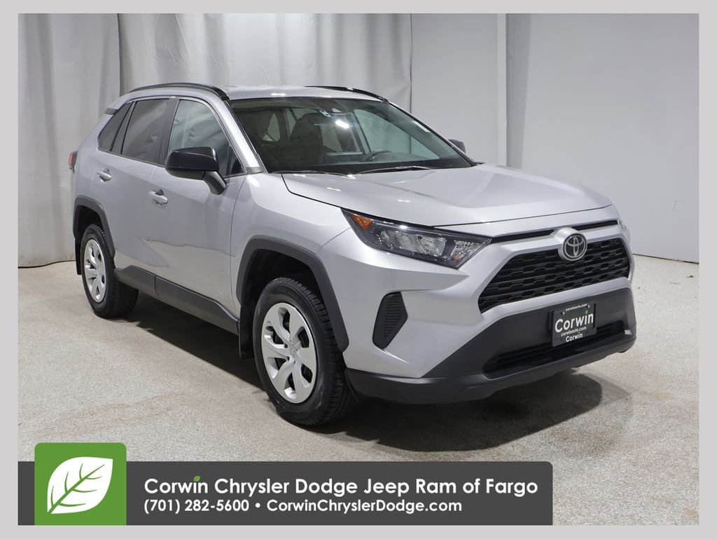 Used 2021 Toyota RAV4 LE AWD/4WD image 1