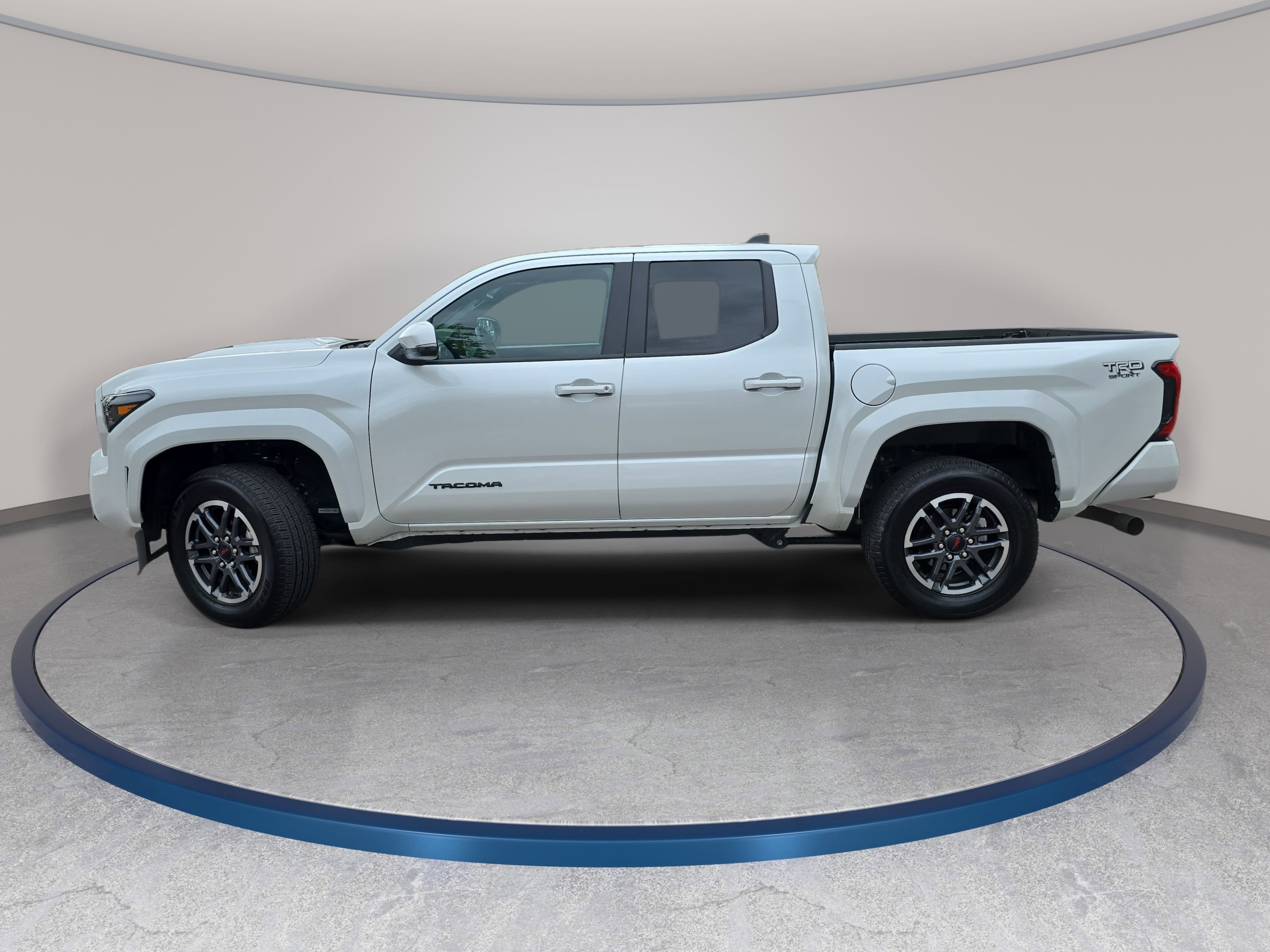 Used 2024 Toyota Tacoma TRD Sport w/ TRD Sport Upgrade Package AWD/4WD image 8
