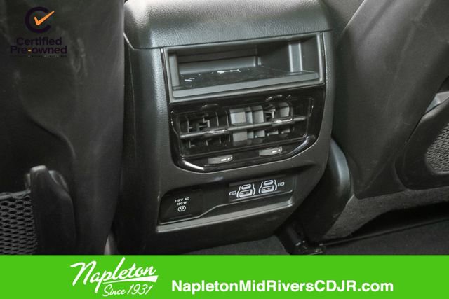 Used 2025 Jeep Grand Cherokee Altitude image 19