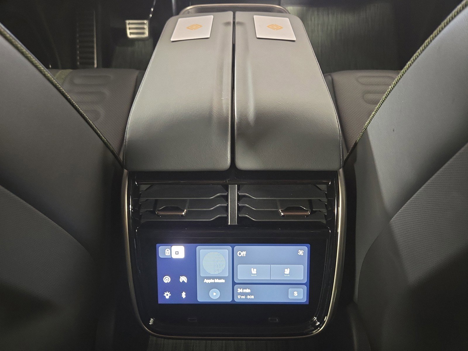 Used 2024 Rivian R1S Adventure AWD/4WD image 30