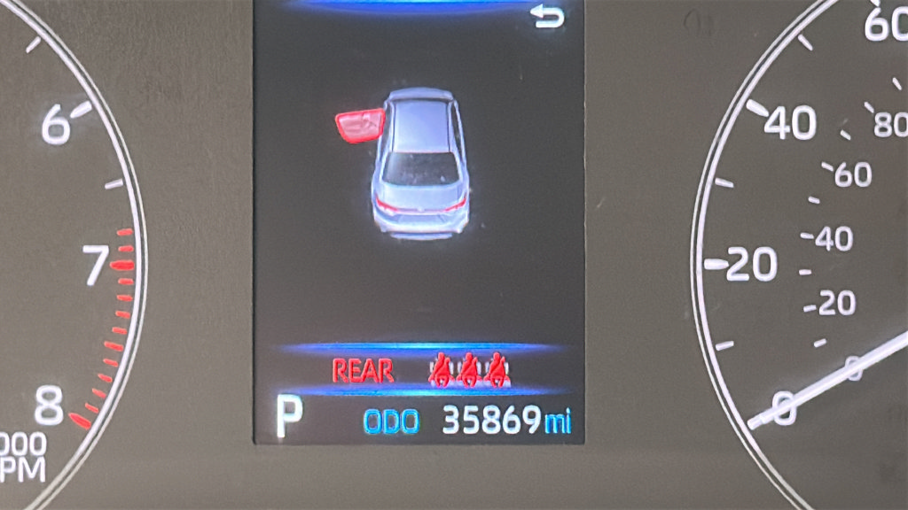 Used 2025 Toyota Corolla LE FWD image 15