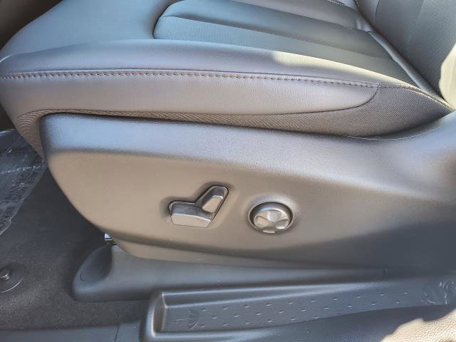 New 2026 Chrysler Pacifica Select image 6