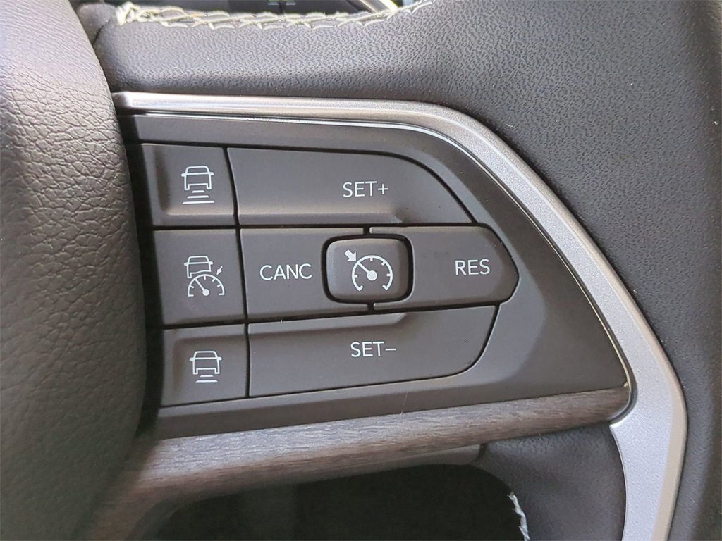 New 2025 Jeep Grand Cherokee Limited image 28