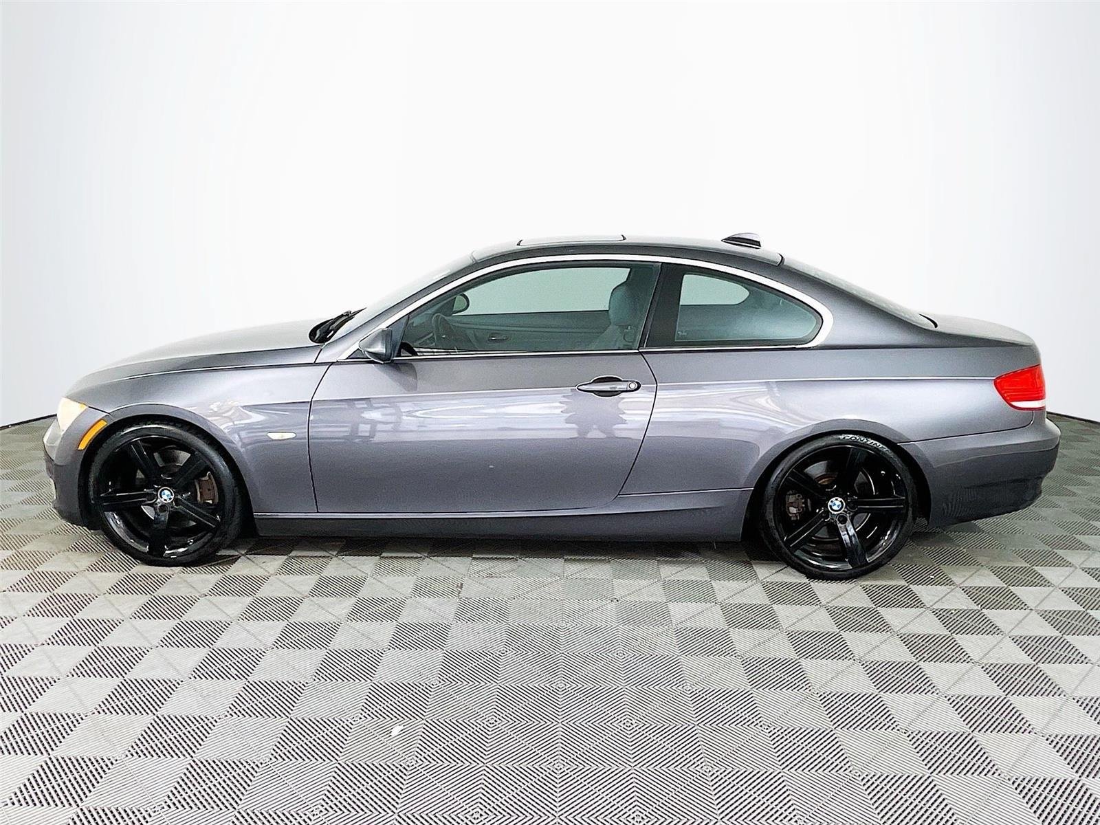 Used 2007 BMW 335i Coupe RWD image 4