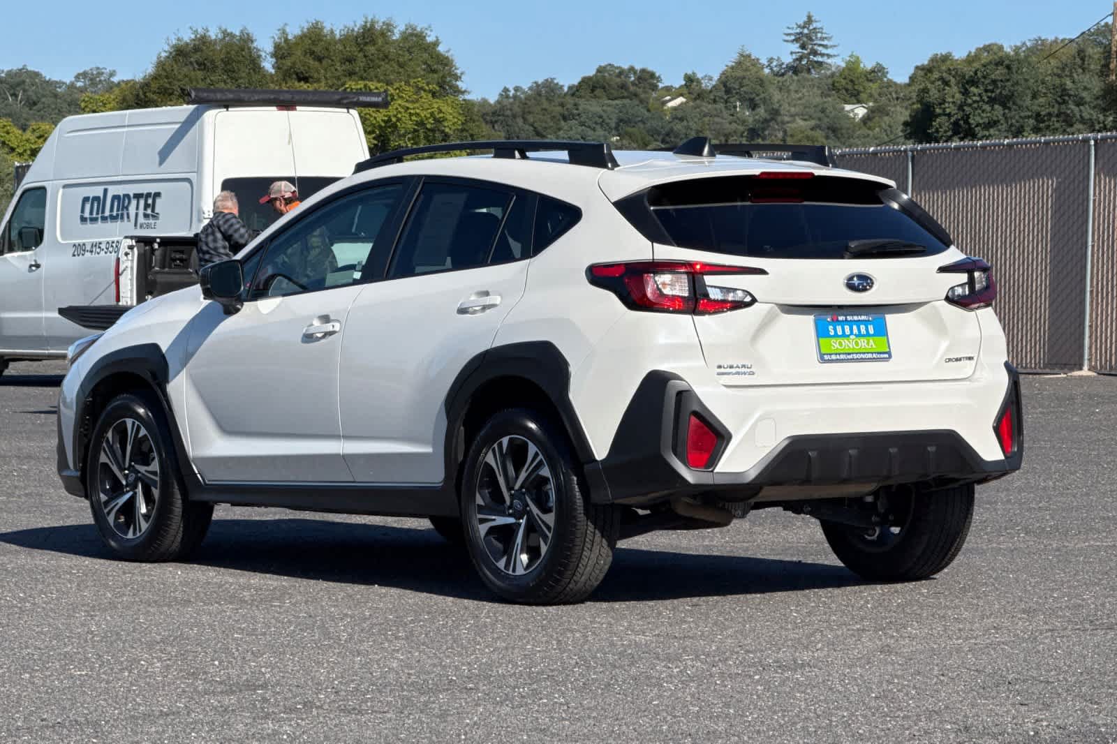 Used 2025 Subaru Crosstrek 2.5i Premium AWD/4WD image 5