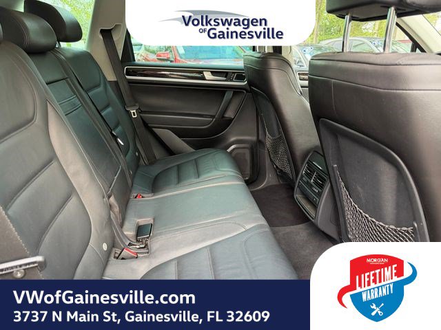 Used 2014 Volkswagen Touareg Executive AWD/4WD image 8