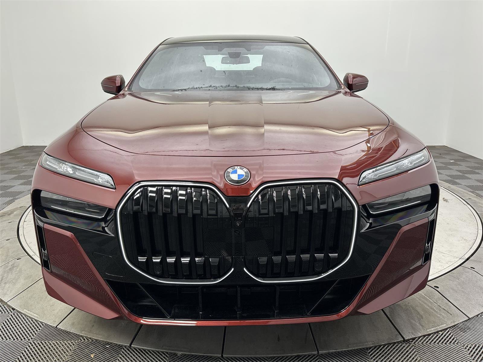 New 2026 BMW 760i xDrive w/ Executive Package image 14