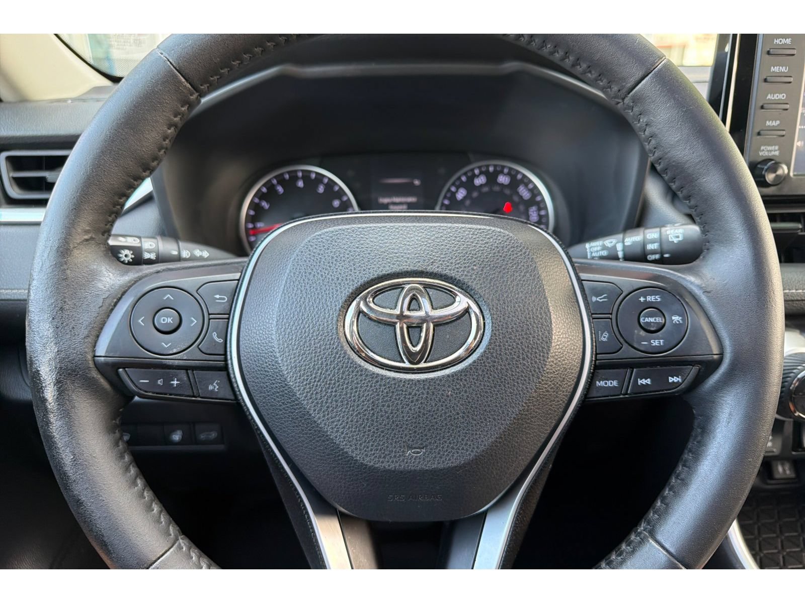 Used 2019 Toyota RAV4 XLE AWD/4WD image 26