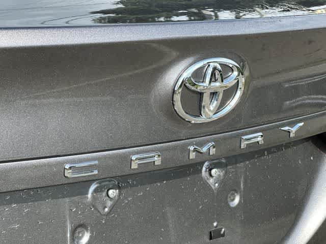 Used 2022 Toyota Camry LE AWD/4WD image 16