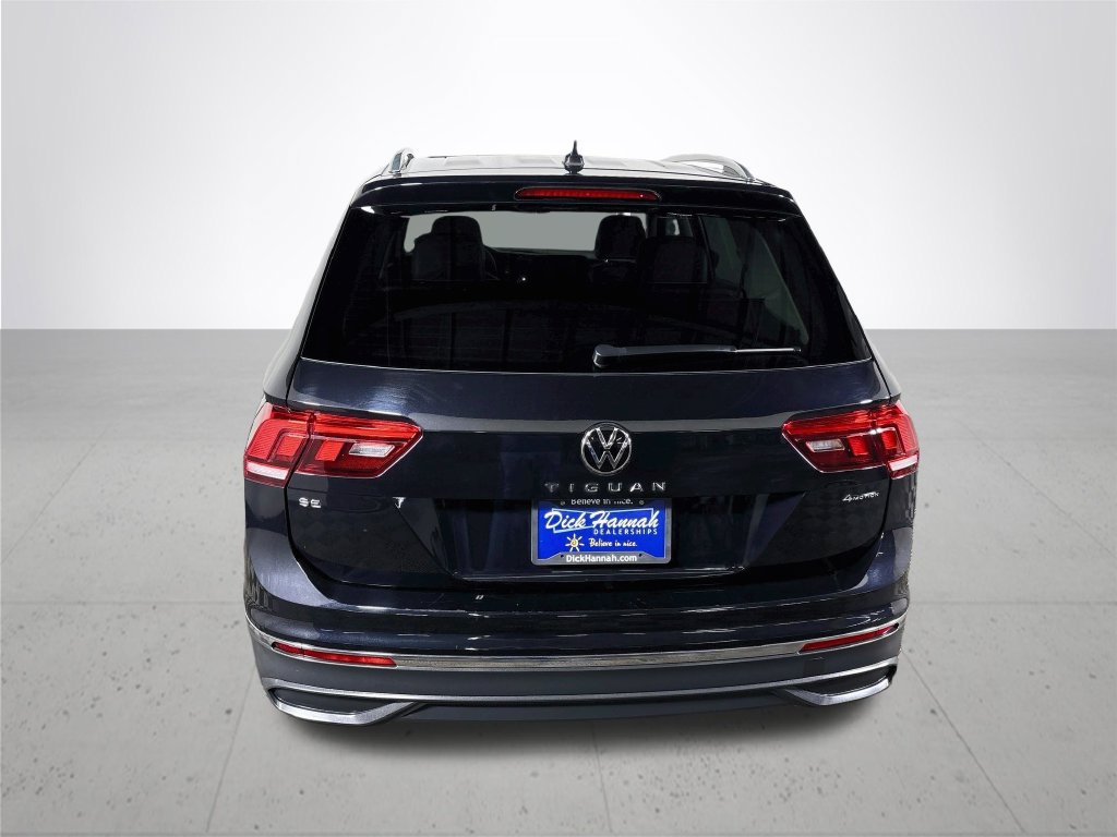 Certified 2024 Volkswagen Tiguan SE w/ Panoramic Sunroof Package AWD/4WD image 8