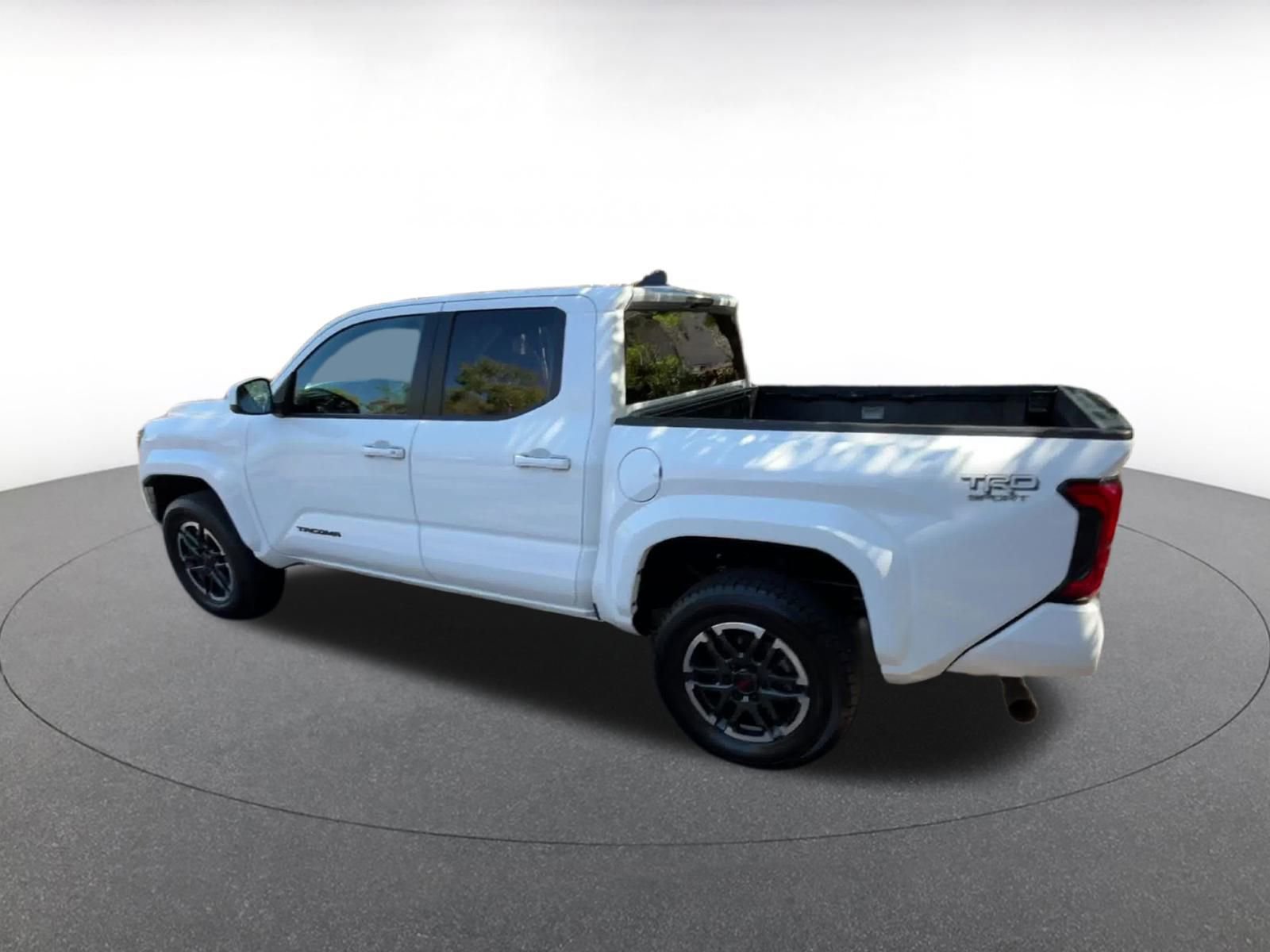 Used 2024 Toyota Tacoma TRD Sport image 10
