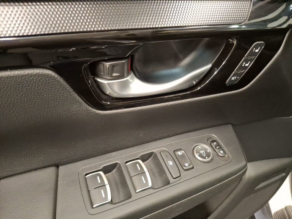 Used 2024 Honda CR-V Sport Touring image 15