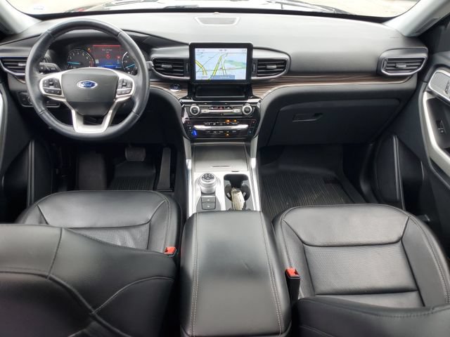 Certified 2022 Ford Explorer Limited w/ Equipment Group 301A AWD/4WD image 37