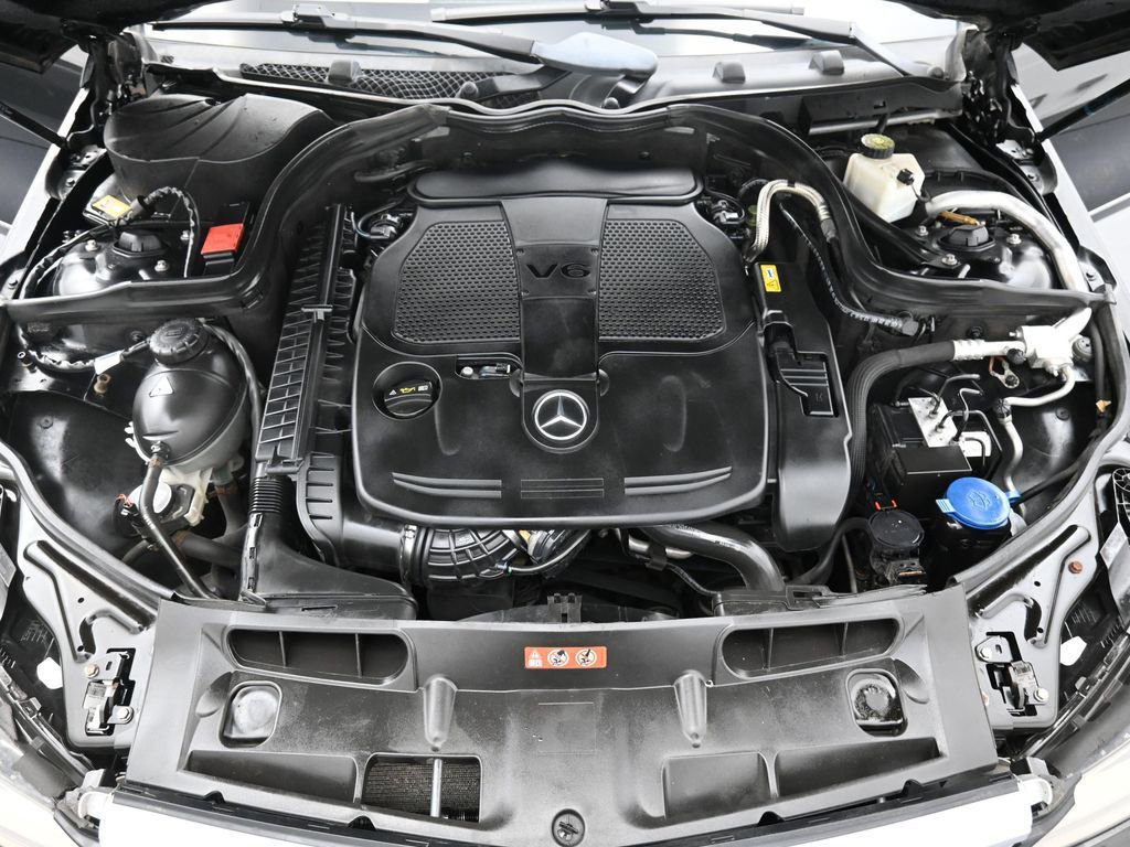 Used 2013 Mercedes-Benz C 300 4MATIC Sedan image 35