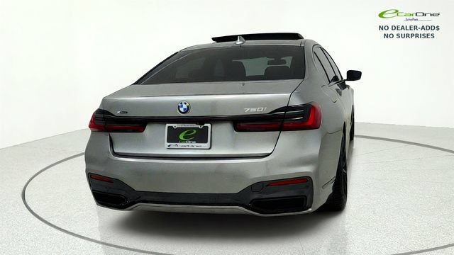 Used 2022 BMW 750i xDrive w/ M Sport Package AWD/4WD image 6
