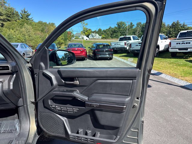 Used 2024 Toyota Tacoma TRD Off-Road AWD/4WD image 10