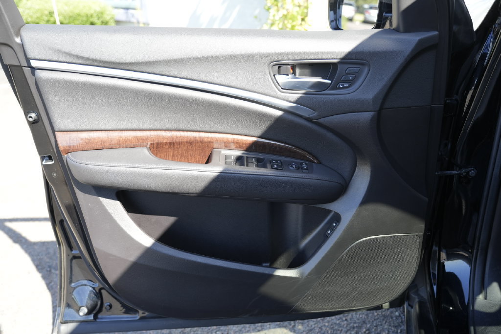 Used 2020 Acura MDX SH-AWD image 19
