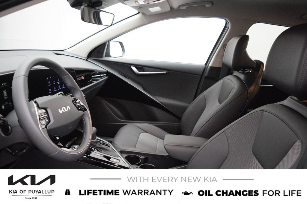 New 2026 Kia Niro EX FWD image 10