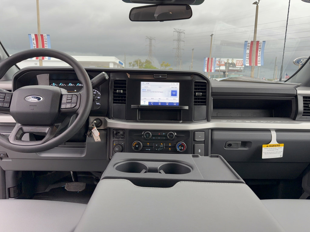 New 2026 Ford F350 XL w/ XL Chrome Package image 28