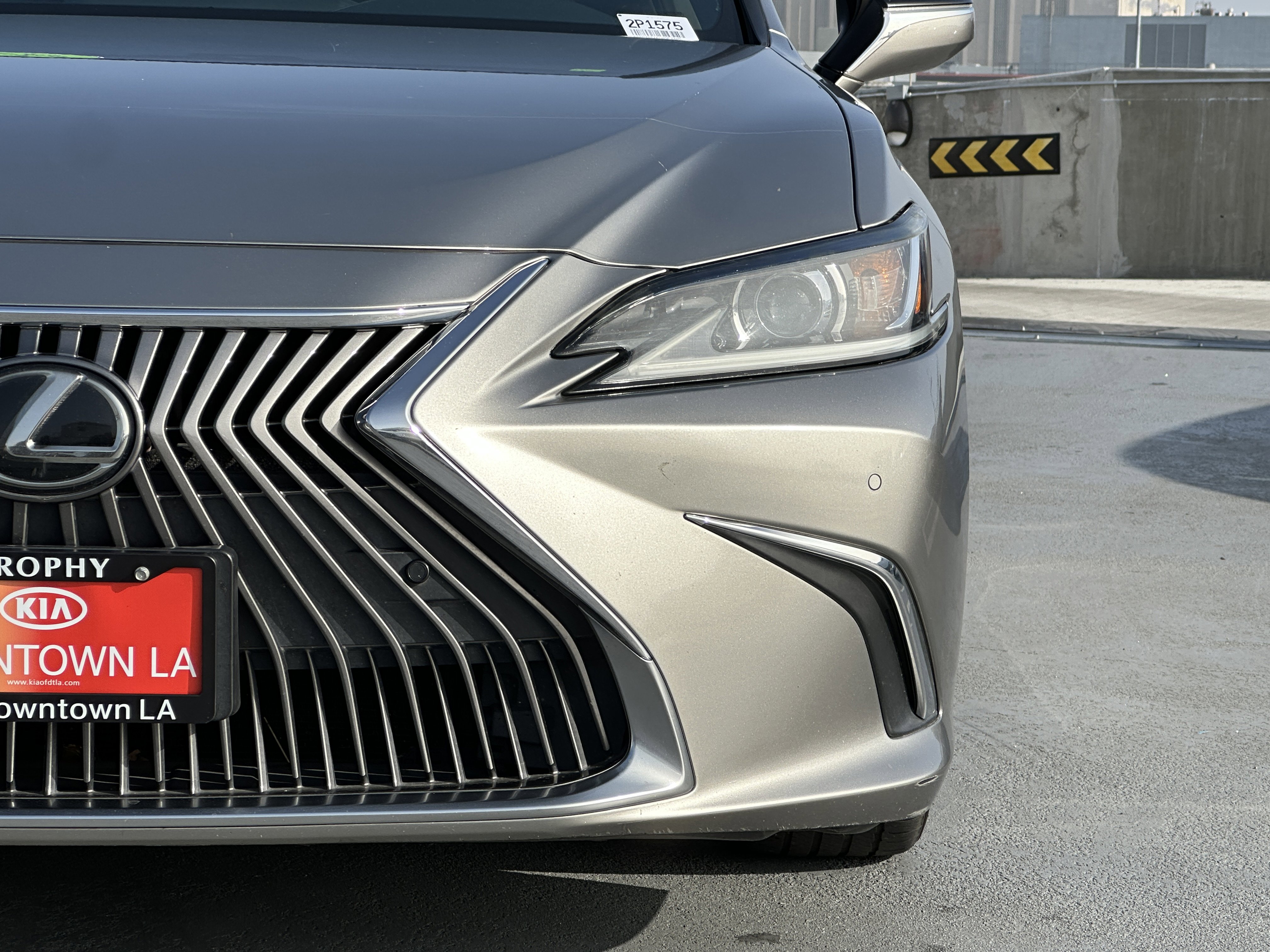 Used 2020 Lexus ES 350 w/ Premium Package image 10